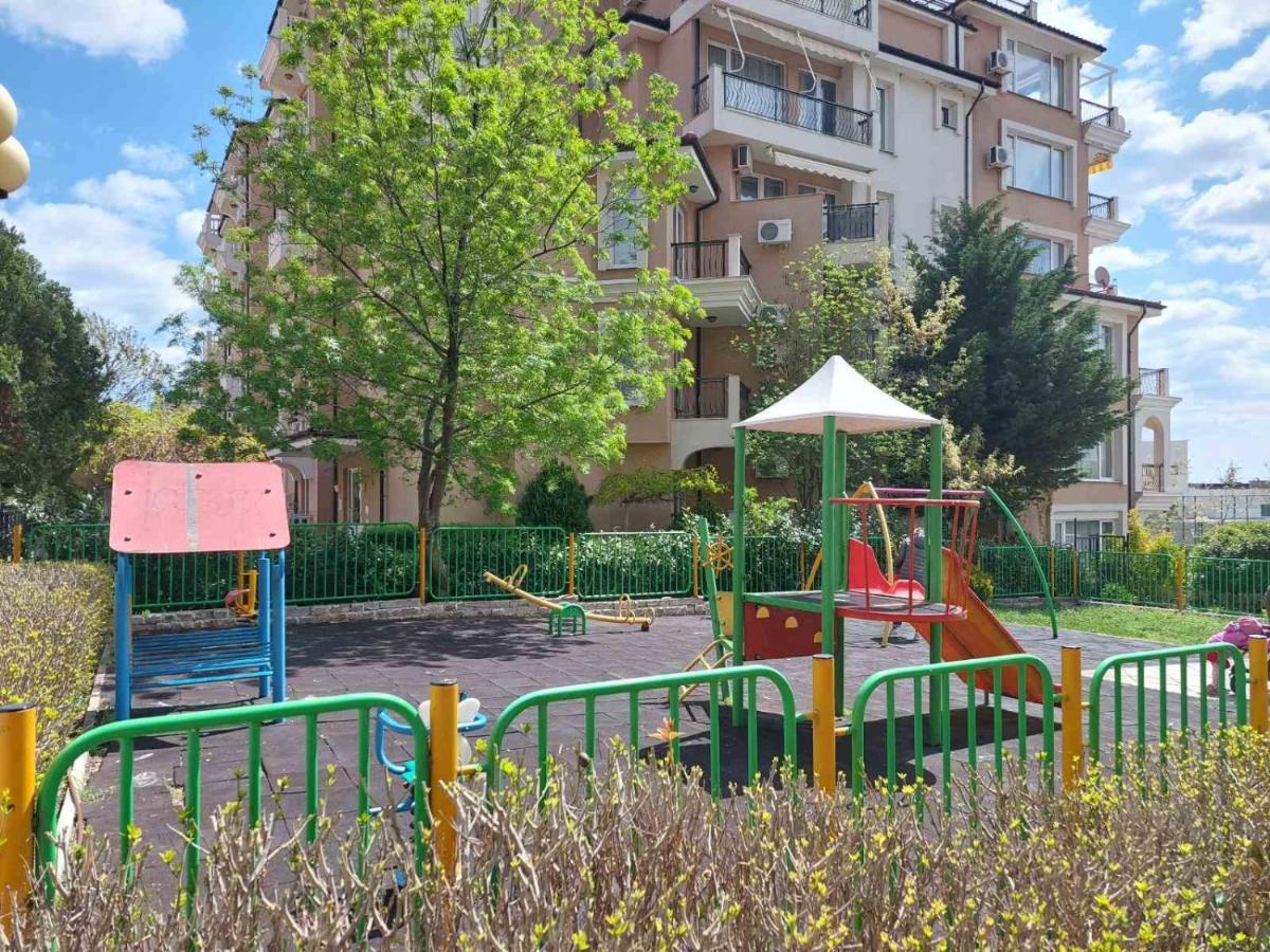 Святой Влас, Комплекс Sea Breeze Свети-Влас Экстерьер фото